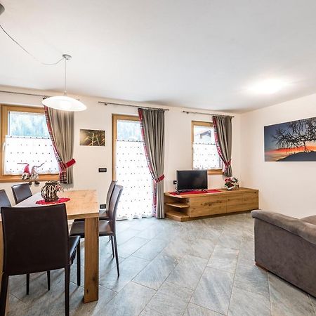 Ferienwohnung Cesa Baissa Campitello di Fassa Exterior foto